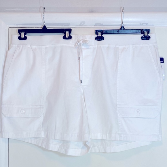 NWT Chaps Golf Cargo Shorts 52-54 waist - Picture 3 of 14